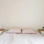Apartamento - Quiet And Cosy With Cat And Garden