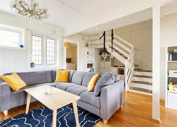 - Quiet And Cosy With Cat And Garden Daire *